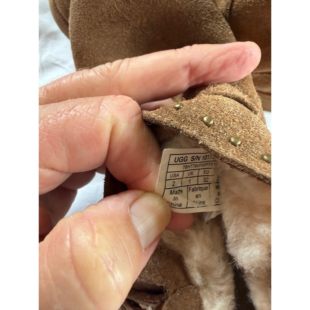 UGG Chestnut Suede Tassel Studded Ankle Boots Kids Size 2 1017397K - Picture 6 of 6
